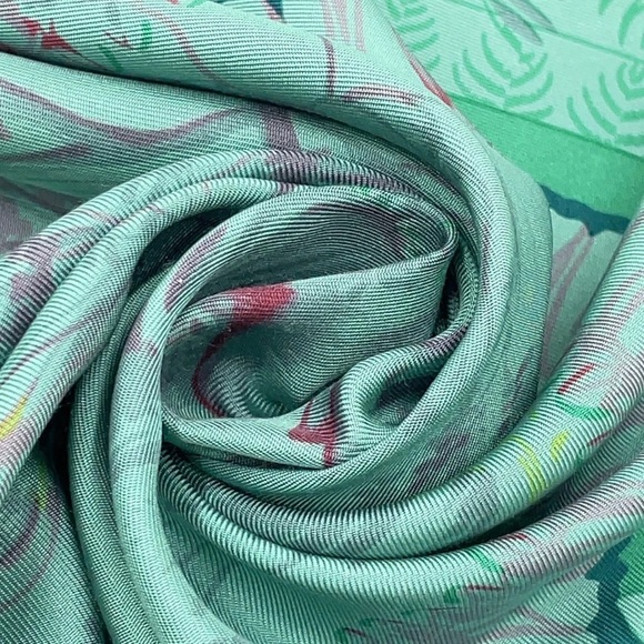 HERMES Rare Vintage Collectable Carre 90 Aloha Dip-Dye Turquoise Silk Scarf - Picture 6 of 10